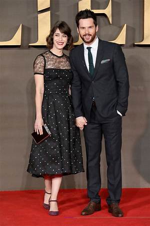 Tom Riley: Who Is Lizzy Caplan‘s Husband?