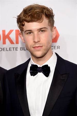 Tommy Dorfman Bio, Wiki, Age, Height, Husband, Wedding, 13 Reasons Why, House, Net Worth