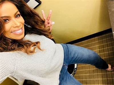 Toni Yates Biography, Age, Wabc-Tv, Wphl-Tv Wb17, Height, Education, Parents, Husband, Salary and Net Worth
