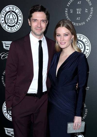Topher Grace Has a Sister – Jennifer Grace