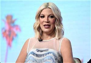 Tori Spelling Height, Weight, Net Worth, Age, Birthday, Wikipedia, Who, Nationality, Biography