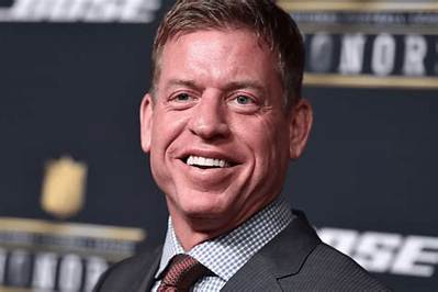 Troy Aikman – What Is His Net Worth, Is He Gay or Married & Who Is the Wife?