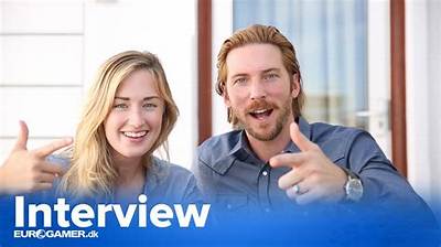 Troy Baker: Wife, Net Worth, Tattoos, Smoking & Body Facts