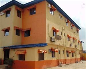 Twins Base Hotel, Sagamu