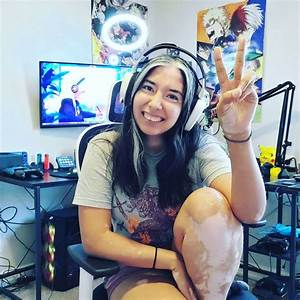 Twitch: Who Is Sugussusana? Meet the Streamer on Instagram