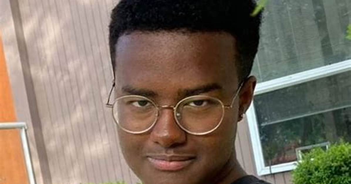 Twomad Wiki, Biography, Age, Net Worth, Salary, Height, Dating
