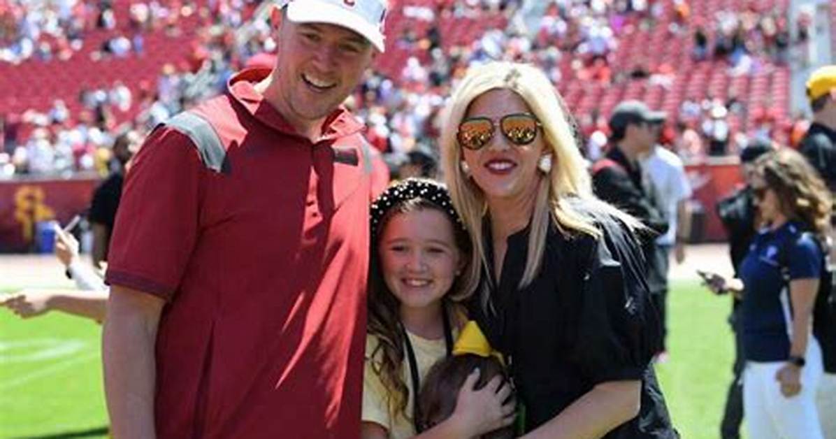 Usc: Lincoln Riley Wife Caitlin Buckley and Daughter Sloan Riley