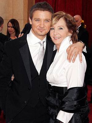 Valerie Cearley Age: Meet Actor Jeremy Renner Mom