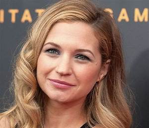 Vanessa Ray Bio, Wiki, Age, Height, Husband, Pretty Little Liars, Blue Bloods, Movies, Net Worth