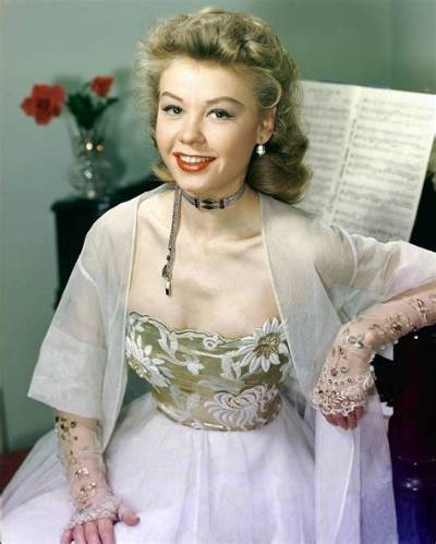 Vera-Ellen – Biography, Height, Waistline, Dancer Facts