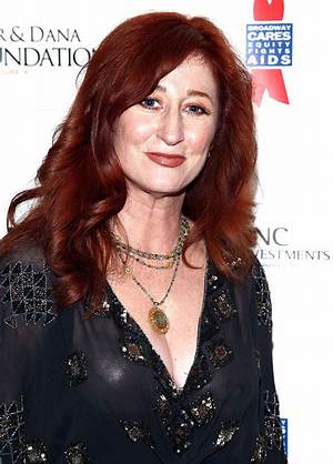 Vicki Lewis Bio, Age, Height, Family, Husband, Newsradio, Movies and Tv Shows