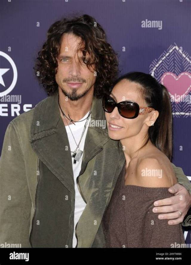 Vicky Karayiannis: Christopher Cornell’s Wife Bio, Wiki, Age, Height, Family, Husband and Net Worth.