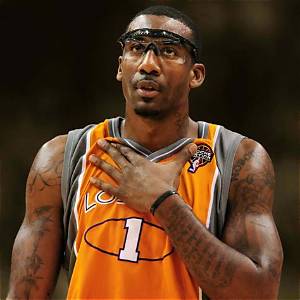 Video: Amare Stoudemire Eye Injury and Surgery Story: What Happened? His Religion and Nickname Explored