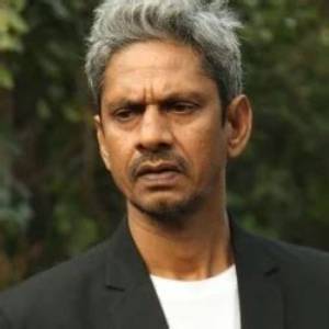 Vijay Raaz Height, Weight, Age, Biography, Wiki, Wife, Family, Profile