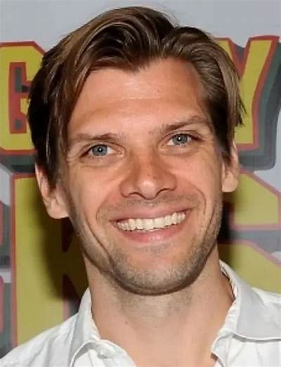 Vincent Larusso Bio, Wiki, Age, Height, Wife, Mighty Duck, Movies and Net Worth