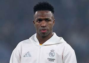 Vinicius Junior – Bio, Net Worth, Current Team, Contract, Salary, Transfer, Injury, Affair, Girlfriend, Age, Facts, Wiki, Career Stats, Position, Jr