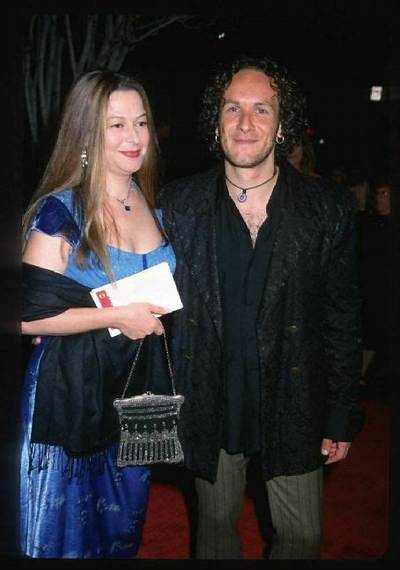 Vivian Campbell Wife: Who Is Caitlin Phaneuf?
