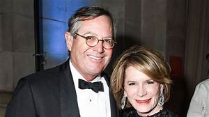 Warren Stephens Bio, Wiki, Age, Stephens Inc. , Height, Wife, Net Worth, Children