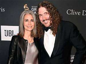 Weird Al Yankovic: Wife, Net Worth, Tattoos, Smoking & Body Facts