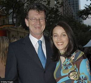 What Happened to Michael Symons Wife Arm? Everything on His Family and More