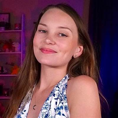 What Is Asmr Darling’s Real Name, How Much Is She Worth and Who Is Her Boyfriend?