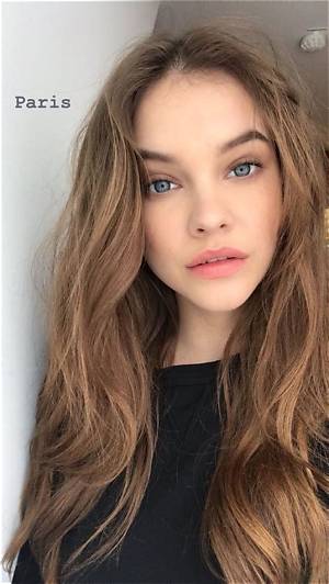 What Is Barbara Palvin Hair Color?