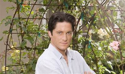 What Is David Conrad Doing Now? Is He Married? Net Worth