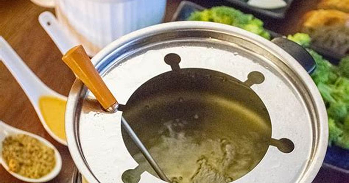What Is Oil Fondue