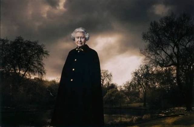 What Is the Most Famous Annie Leibovitz Photo?