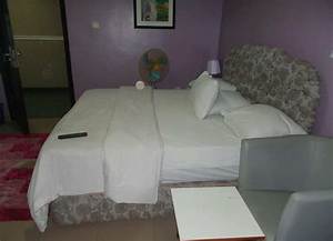 White Royal Hotel, Igando