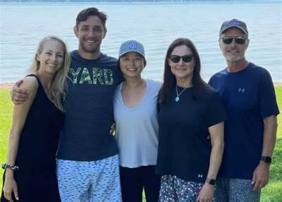 Who Are Alec Martinezs Parents? Alec Martinez Biography, Parents Name, Nationality and More