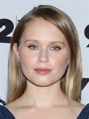 Who Are Eliza Scanlen Parents? Her Height and Twin Sister Annabel Details