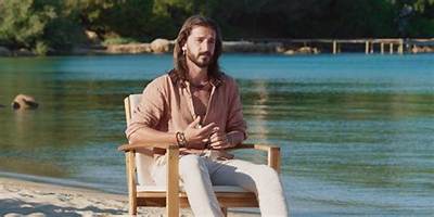 Who Are Guillem and Sara from Love Never Lies Season 2?