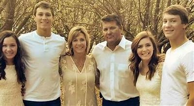 Who Are Josh Allen Parents? Meet His Father Joel Allen and Mother Lavonne Allen