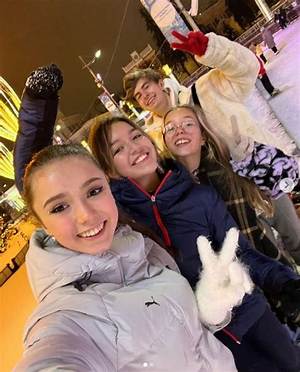 Who Are Kamila Valieva Parents? 15 Year Old Russian Ice Skater in Olympics
