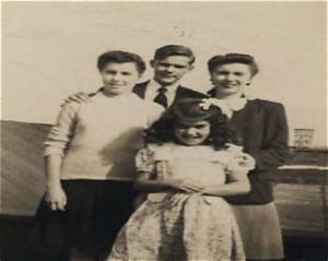 Who Are Lizzy Quinn and Arthur Edward Quinn, Does Joseph Quinn Have Siblings?