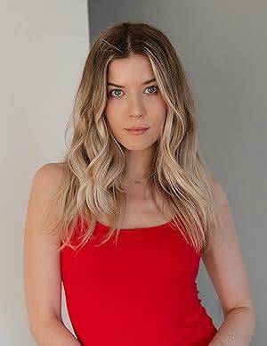 Who Are Meghan Rienks Parents? Details to Know About the Youtuber/Actress