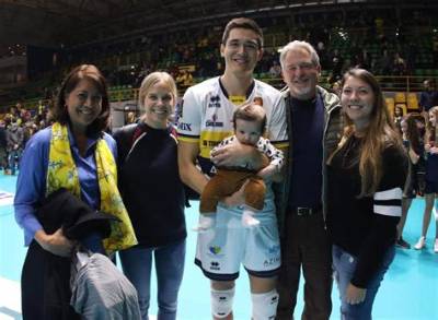 Who Are Micah Christenson Parents? Everything About the Volleyball Player