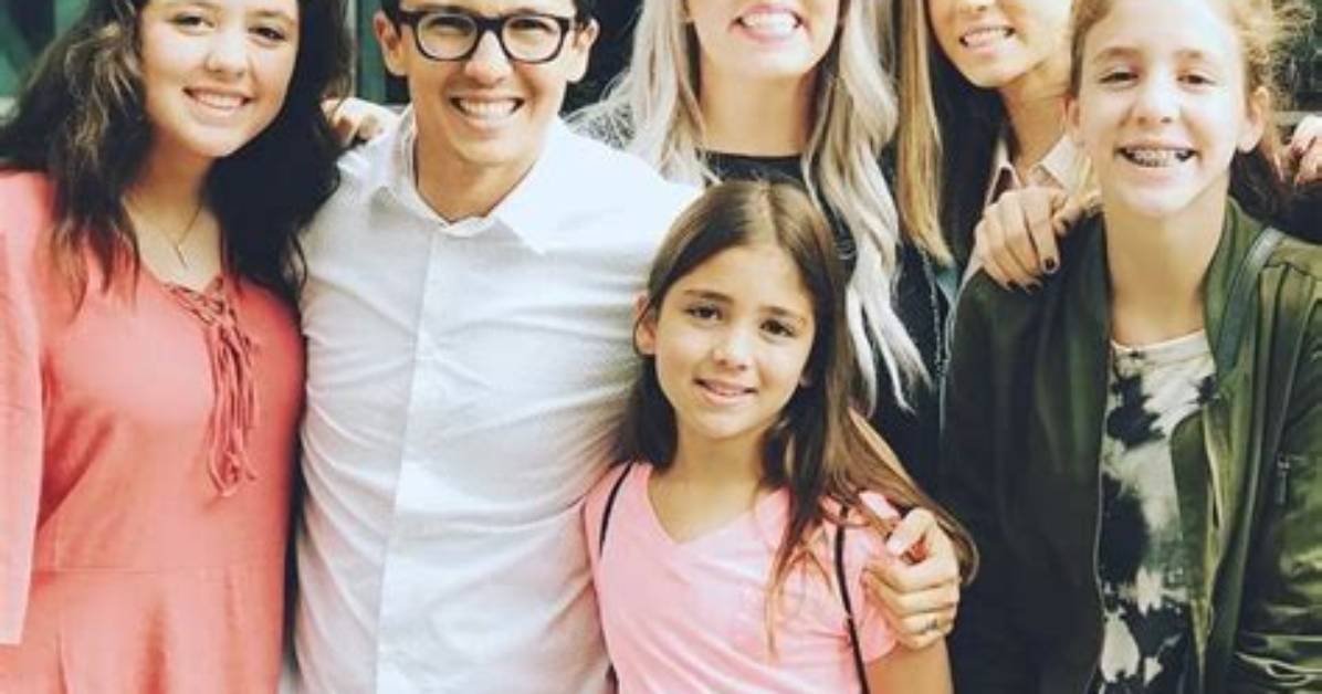Who Are Riley Hubatka Family?