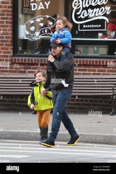 Who Are Sid Biggs & Lazlo Biggs? Photos of Jason Biggs and Jenny Mollen Children