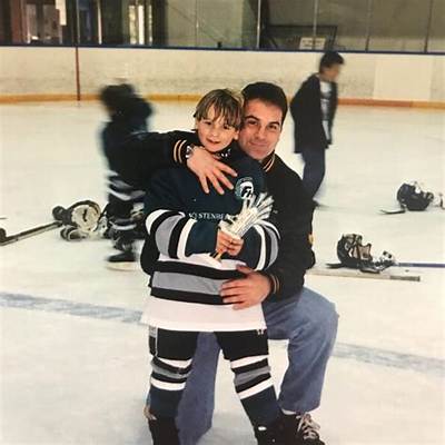 Who Are Zach Hyman Parents? Explore Age Gap Between His Mother and Father