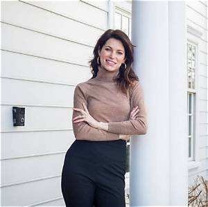 Who Did Courtney Henggeler Play in Fuller House? What Movies Has Courtney Henggeler Been in?