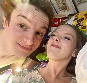 Who Is Actress Amybeth Mcnulty Boyfriend? Her Dating History Parents and Siblings Details
