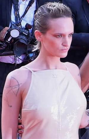 Who Is Agathe Rousselle from Titane? Wikipedia Boyfriend and Instagram