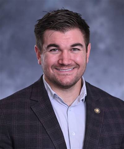 Who Is Alek Skarlatos? Everything on His Wife Age and Married Life