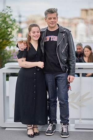 Who Is Anna Biolay? Everything to Know About Benjamin Biolay Daughter