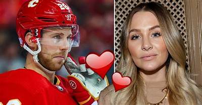 Who Is Annica Englund? Everything on Elias Lindholm Girlfriend – Age & Instagram
