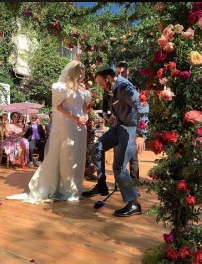 Who Is Annie Guest Husband Jason Wolf? Everything on His Age & Wiki