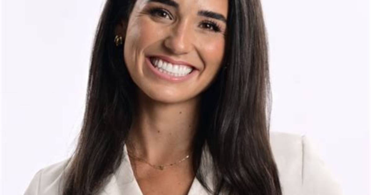 Who Is Ashley Shahahmadi? Reporter Hosting Cmt Music Awards Show