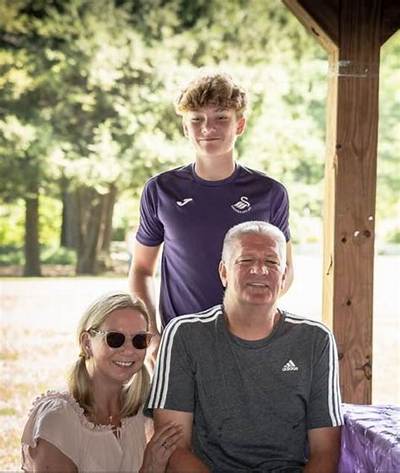 Who Is Brian Mohl Wife Susan Mohl? Connecticut State Police Sergeant Dies at the Age of 50